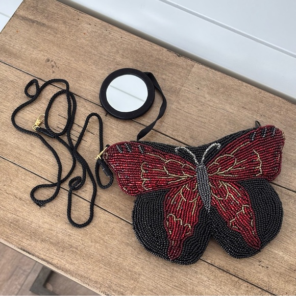 Vintage Neiman Marcus Red and Black Beaded Butterfly Petite Evening Bag - Picture 3 of 17